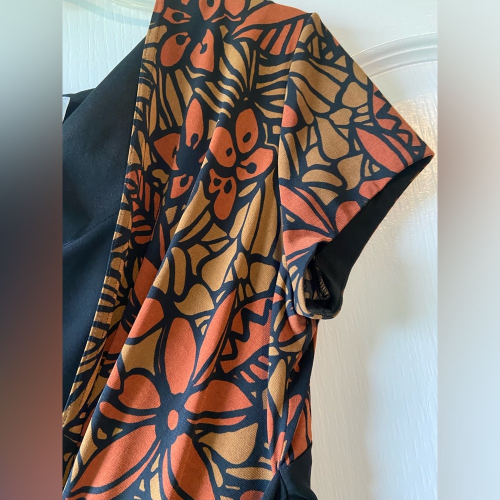 KATHY ROBERTS GEOMETRIC DRESS - Picture 4 of 6